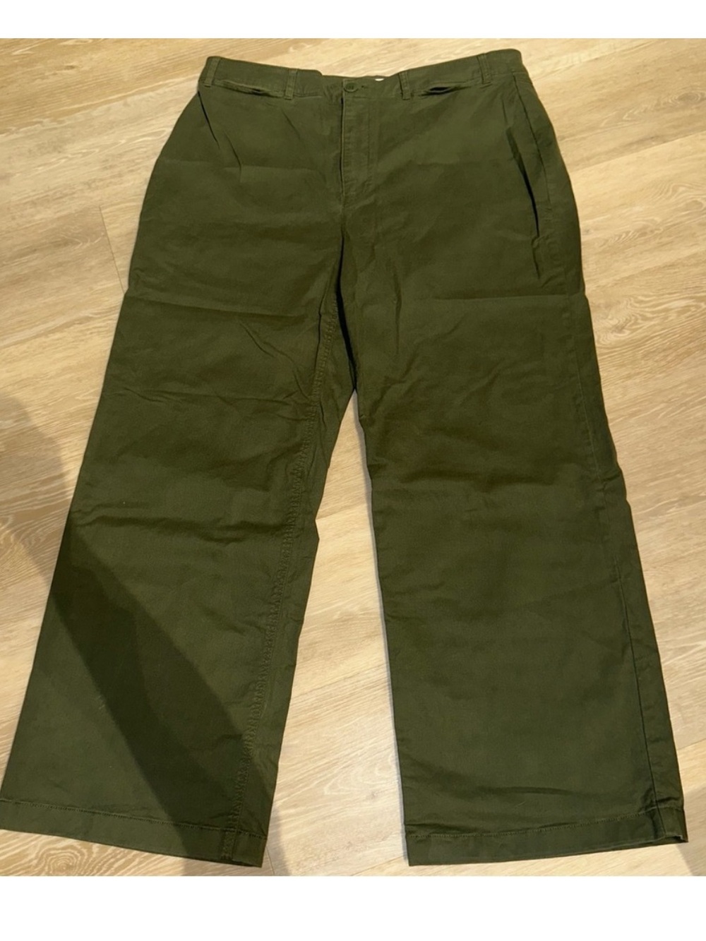Old Navy Green Extra High Rise
Wide Leg Pants